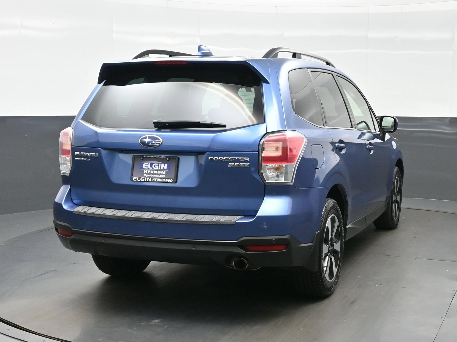 Used 2017 Subaru Forester 2.5i Limited AWD/4WD image 5