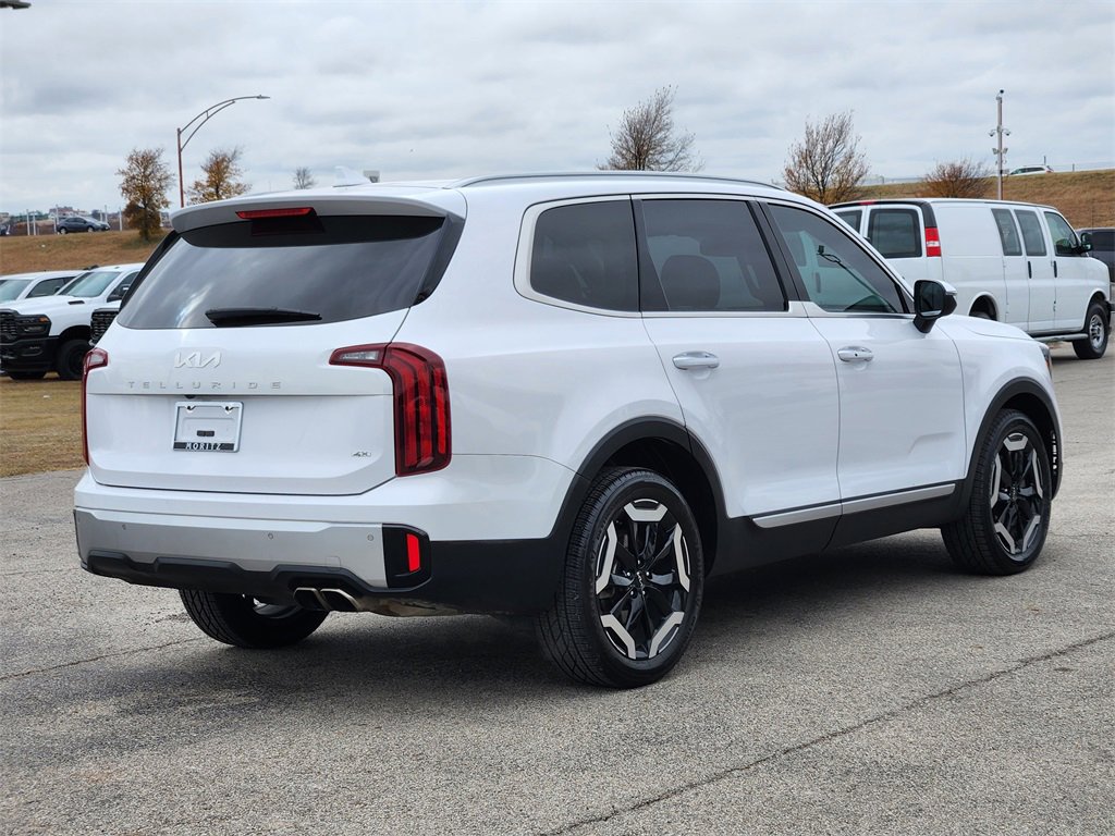 Used 2023 Kia Telluride S image 7