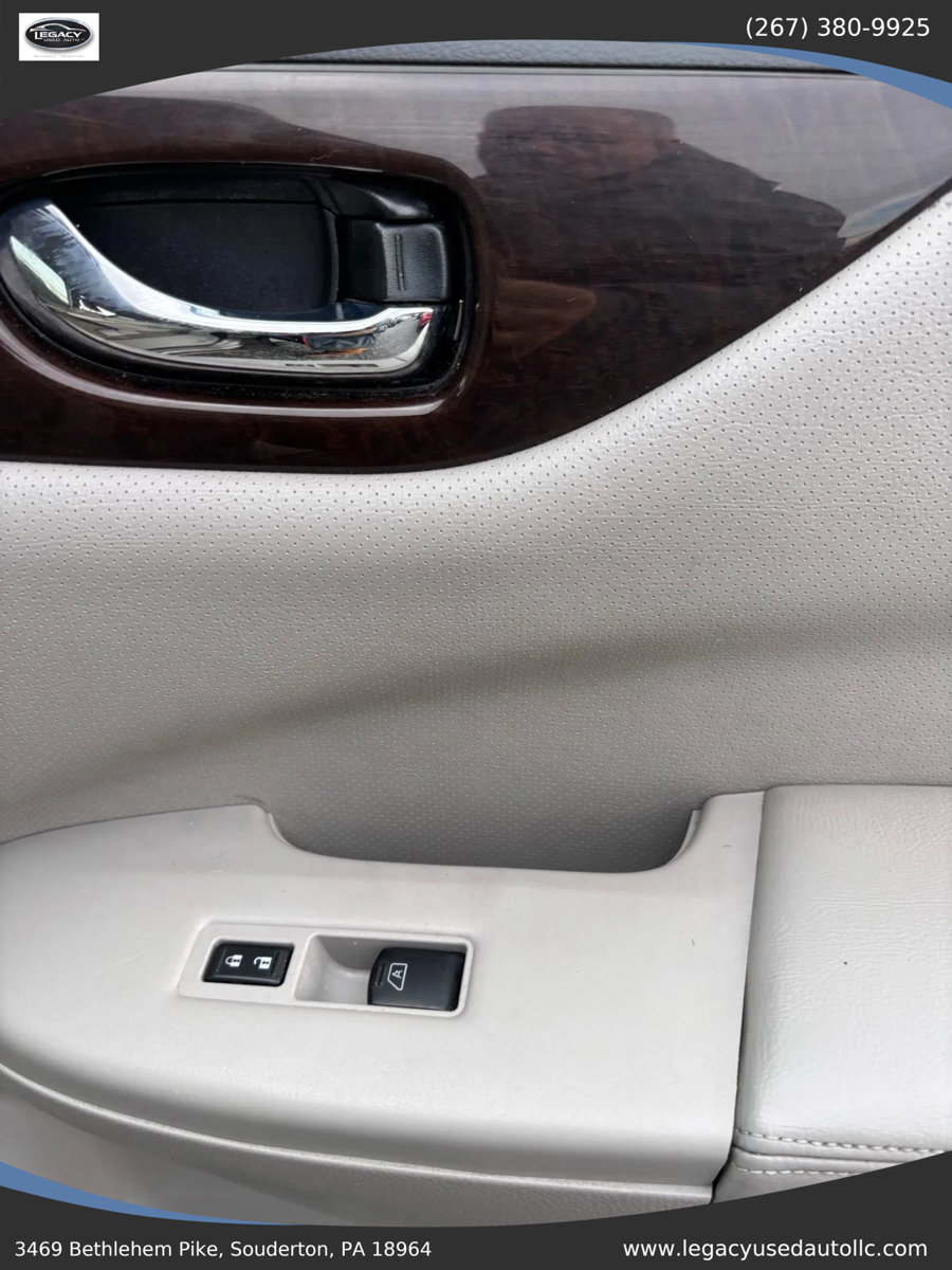 Used 2017 Nissan Quest SV image 31