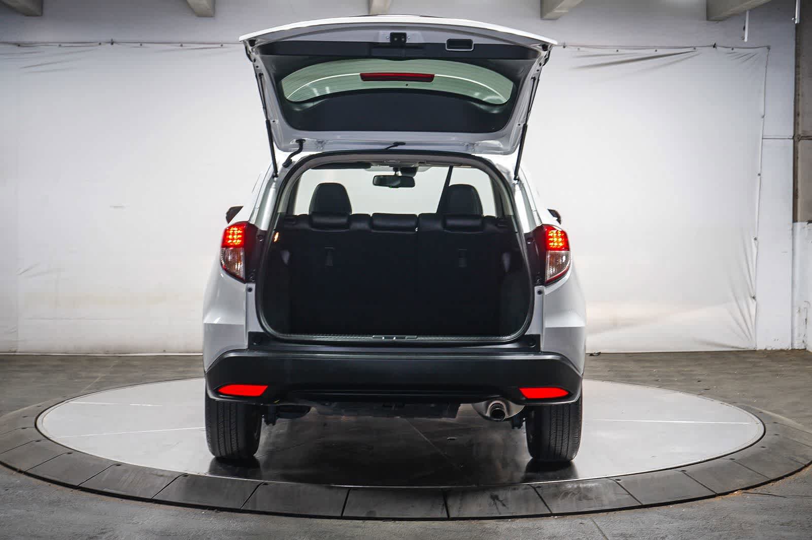 Used 2021 Honda HR-V EX-L image 26
