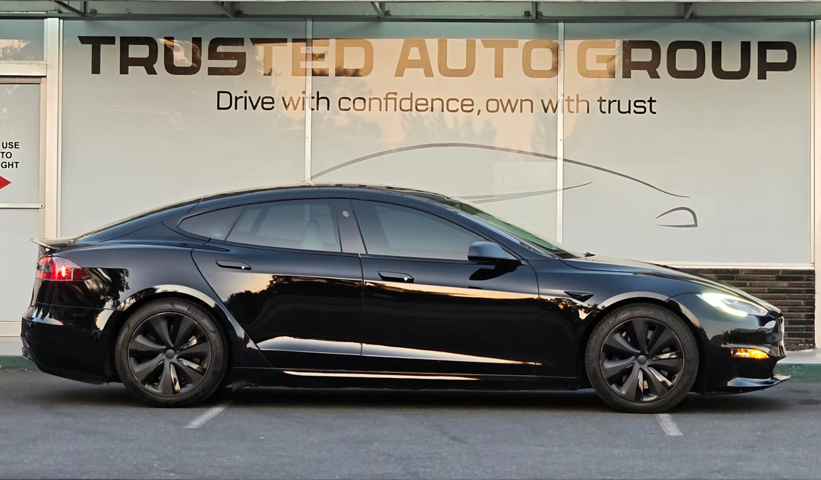 Used 2021 Tesla Model S Long Range AWD/4WD image 4