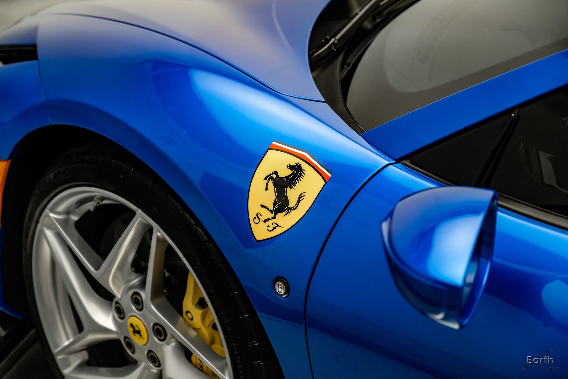 Used 2023 Ferrari F8 Tributo RWD image 43