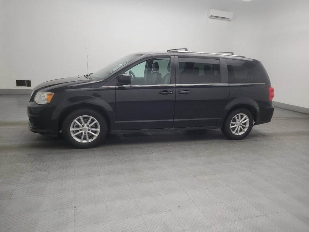 Used 2019 Dodge Grand Caravan SXT FWD image 2