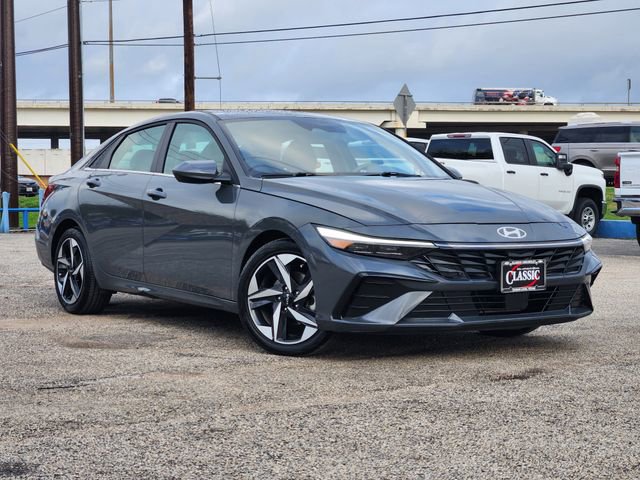 Used 2025 Hyundai Elantra SEL