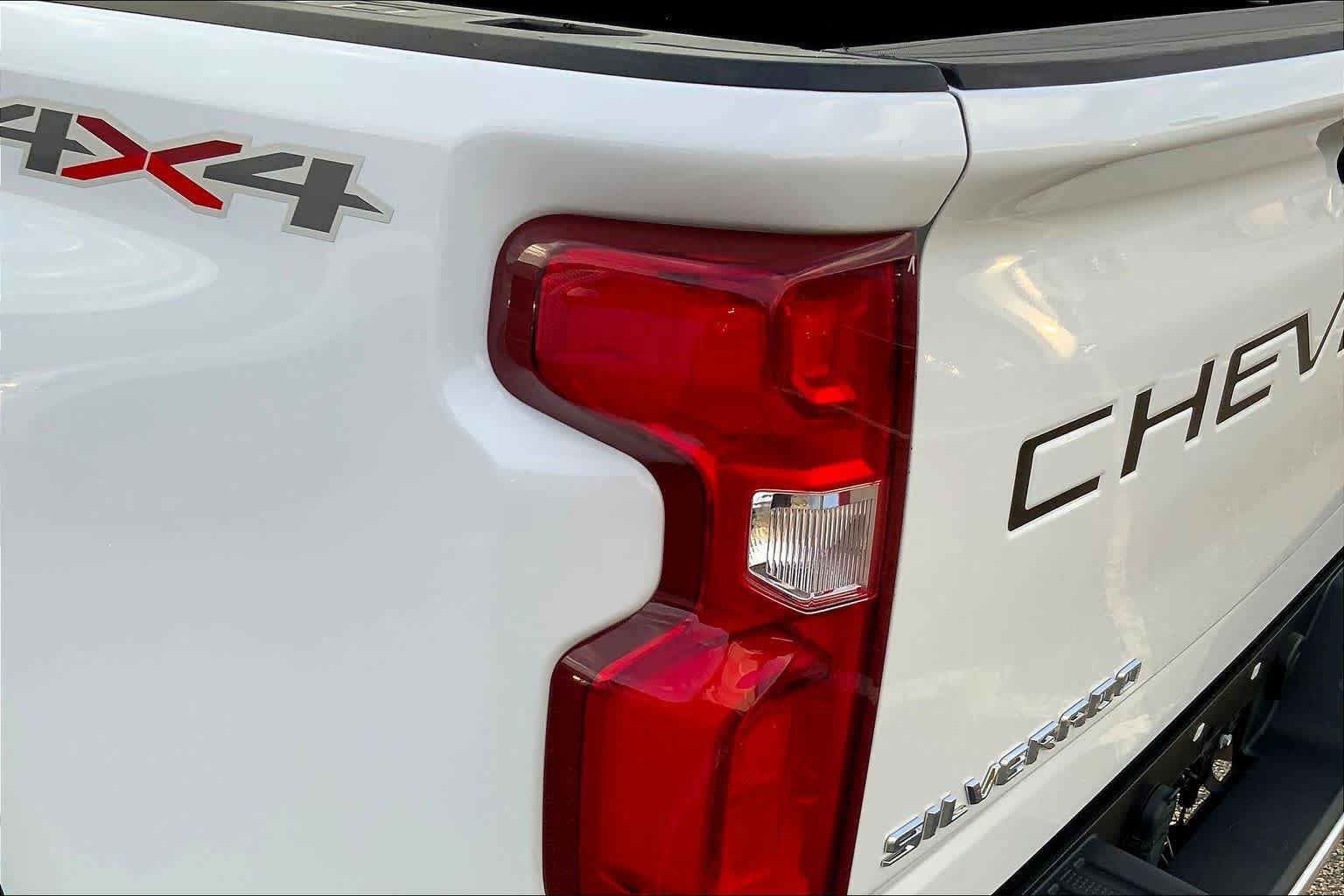 Used 2022 Chevrolet Silverado 2500 LTZ w/ Safety Package image 27