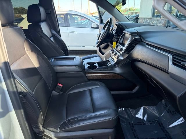 Used 2017 Chevrolet Suburban LT AWD/4WD image 40