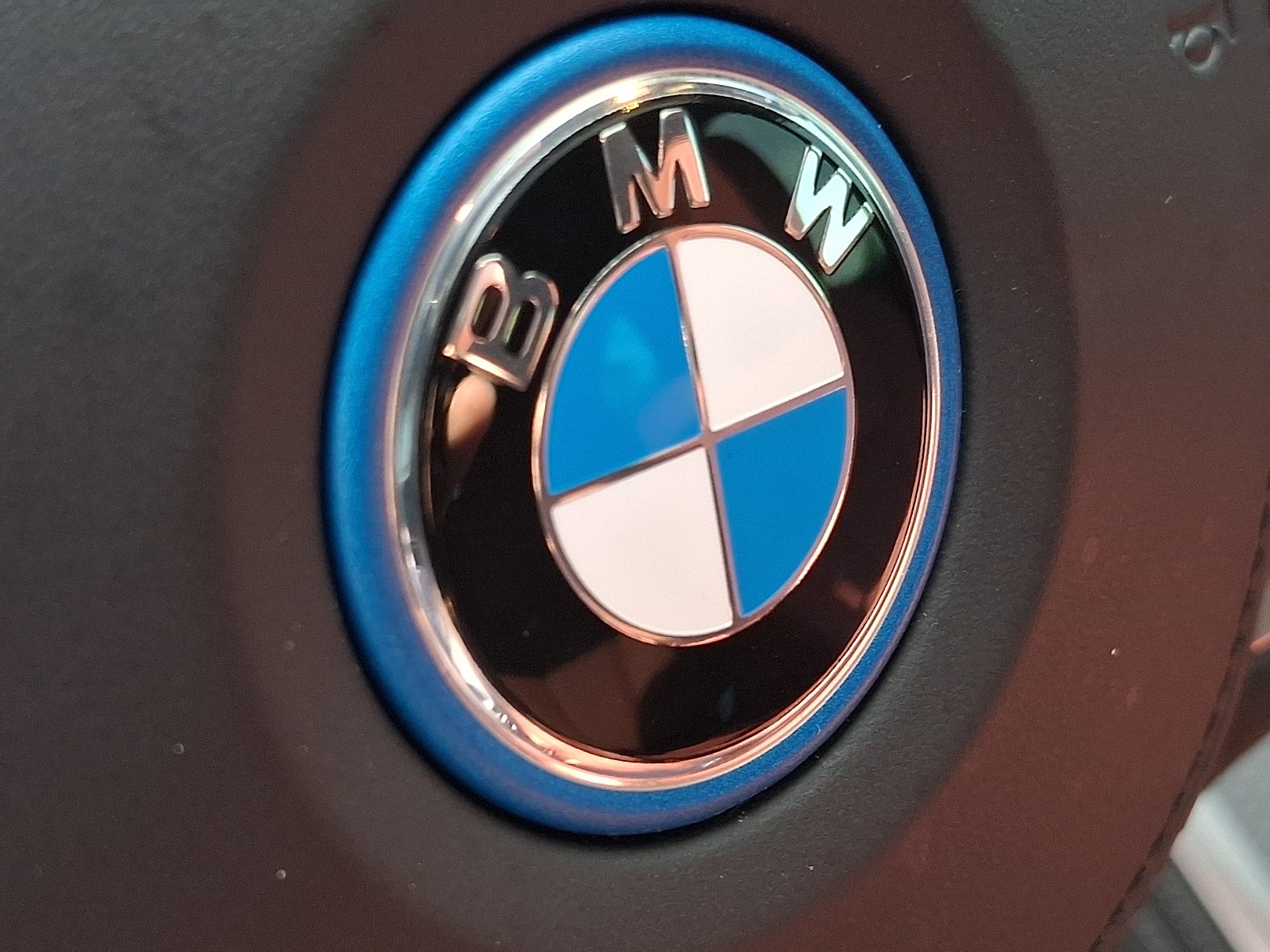 Used 2023 BMW i4 eDrive40 w/ M Sport Package RWD image 32