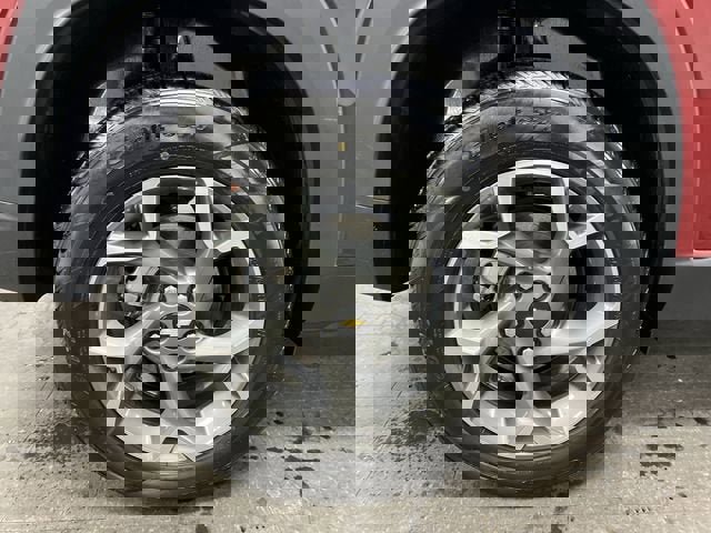 Certified 2025 Chevrolet Trax LT w/ LT Convenience Package image 32