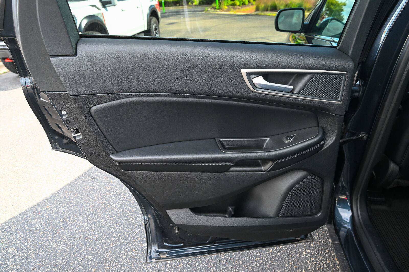 Used 2024 Ford Edge SEL w/ Convenience Package AWD/4WD image 25