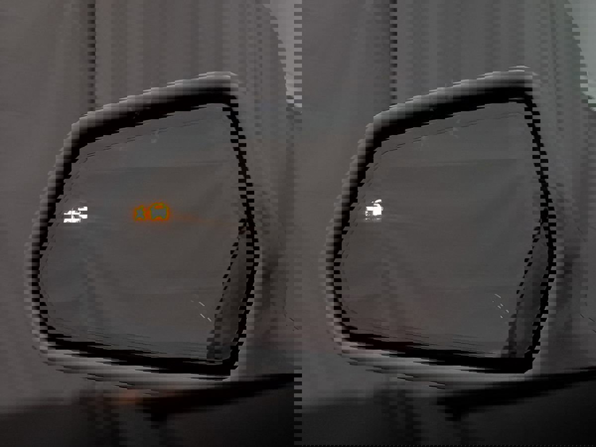 Used 2017 Chevrolet Camaro SS image 18