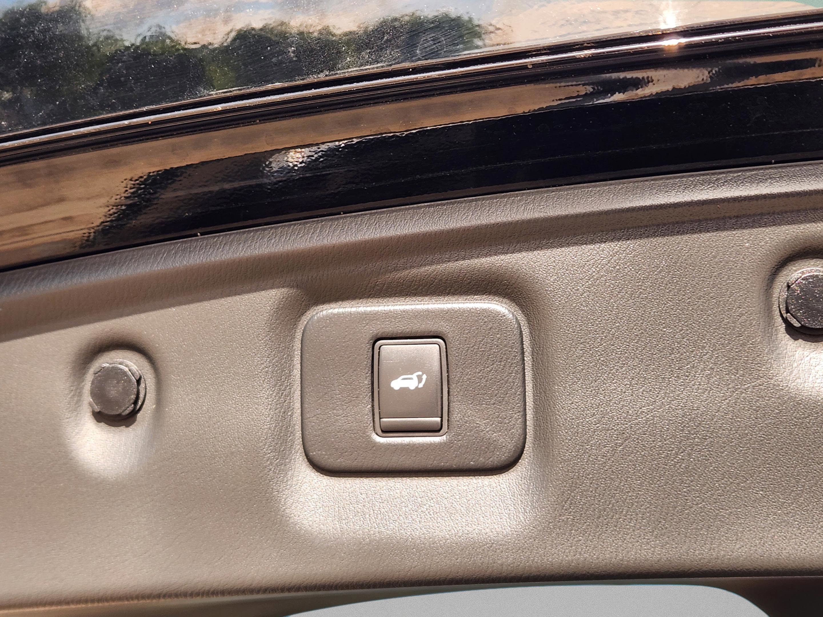 Used 2019 INFINITI QX60 Luxe w/ Essential Package image 43