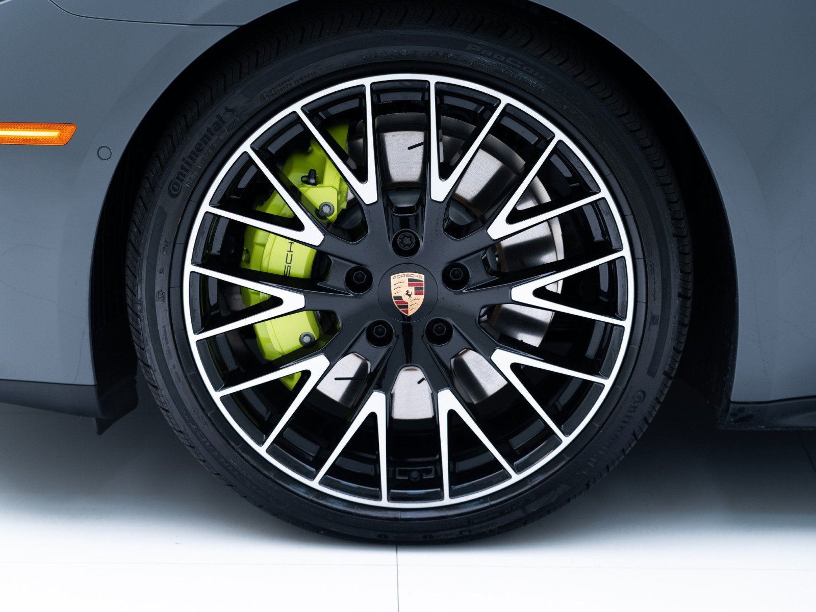 New 2026 Porsche Panamera 4 image 12