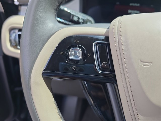 Used 2024 Lincoln Aviator Premiere w/ Premium Package image 24