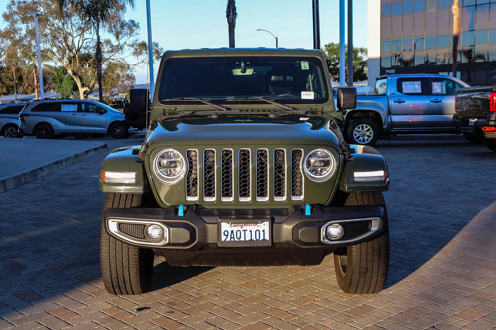 Used 2022 Jeep Wrangler Unlimited Sahara image 2