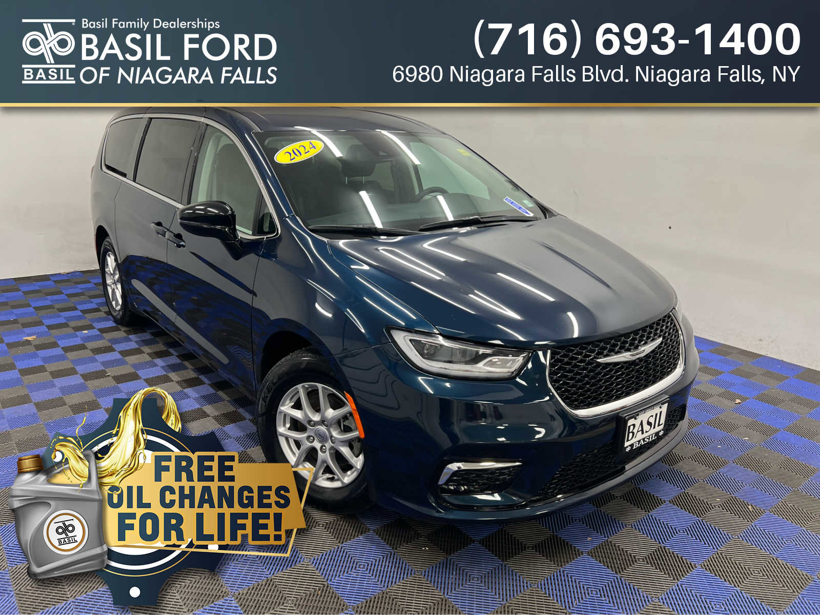 Used 2024 Chrysler Pacifica Touring-L