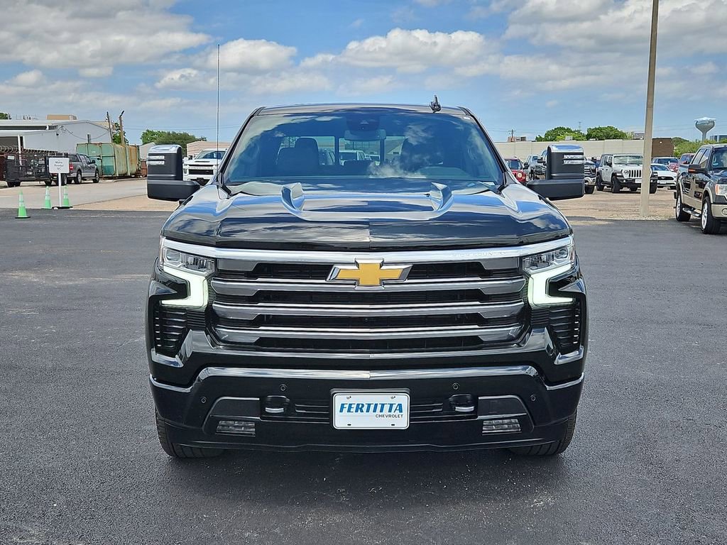 Certified 2025 Chevrolet Silverado 1500 High Country w/ High Country Premium Package AWD/4WD image 31