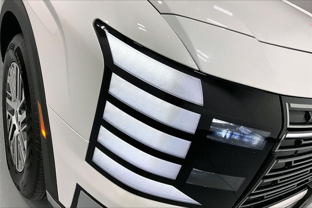 Used 2026 Hyundai Palisade SEL FWD image 35