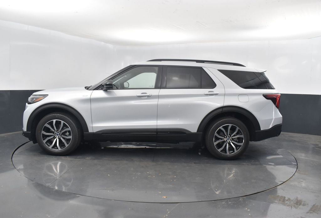 New 2026 Ford Explorer ST-Line image 7