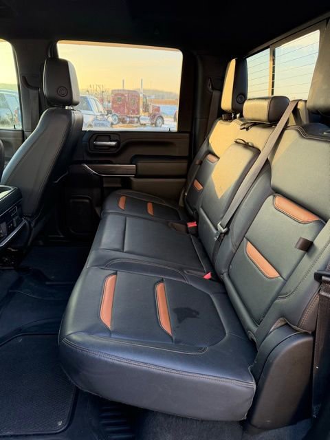 Used 2021 GMC Sierra 2500 AT4 w/ AT4 Premium Plus Package image 16