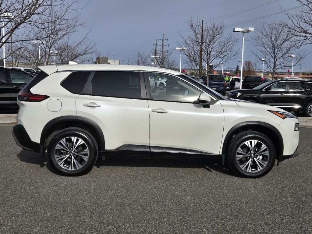 Used 2023 Nissan Rogue SV image 39