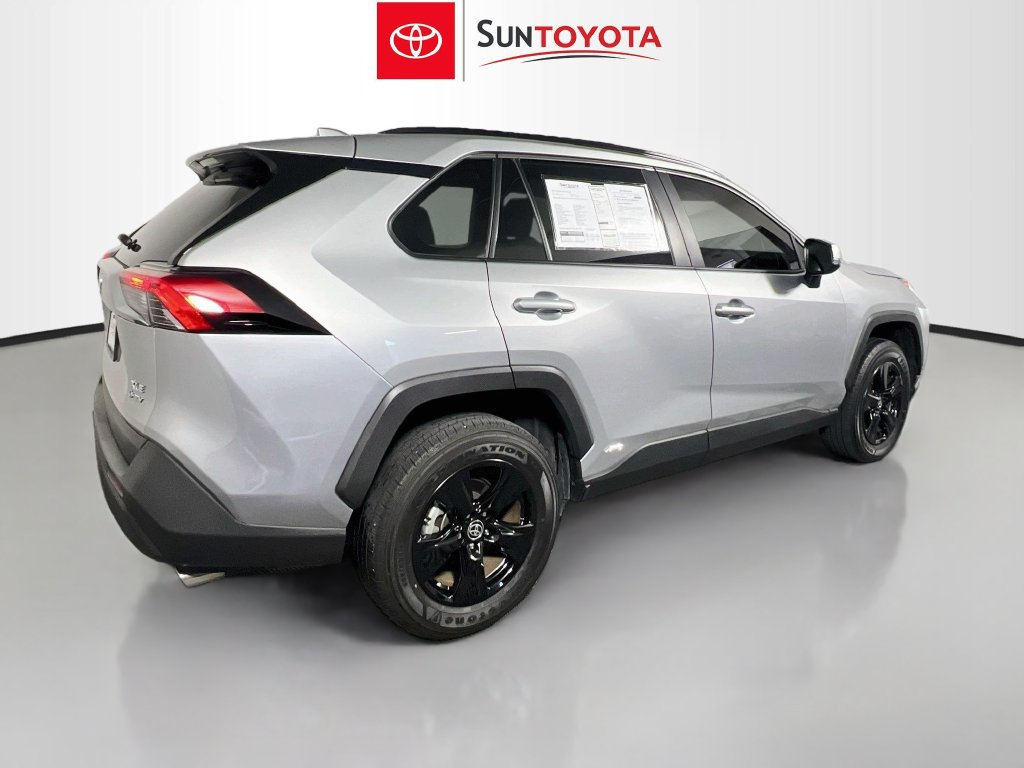 Used 2025 Toyota RAV4 XLE AWD/4WD image 4