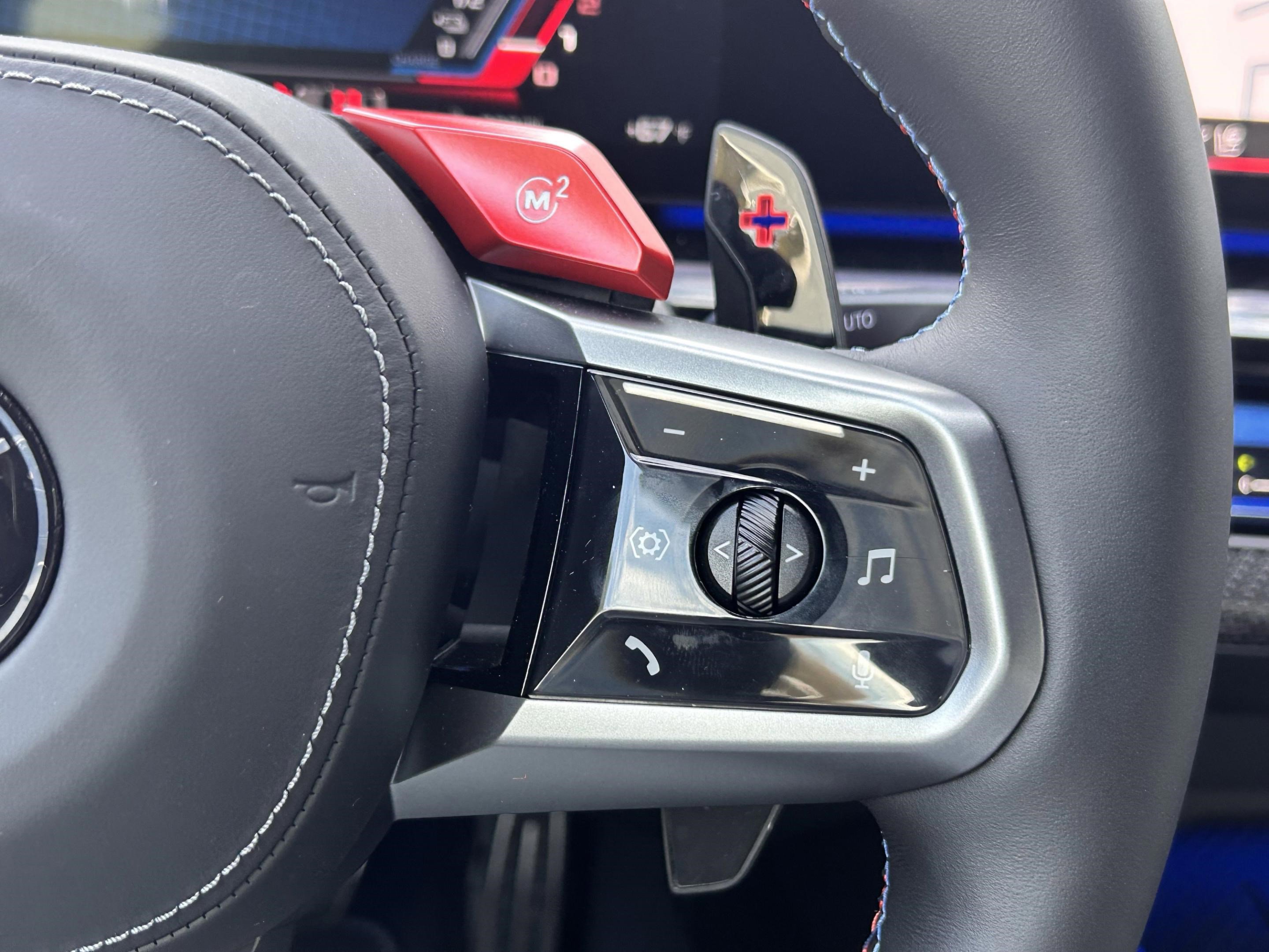 Used 2025 BMW M5 w/ Carbon Package image 13