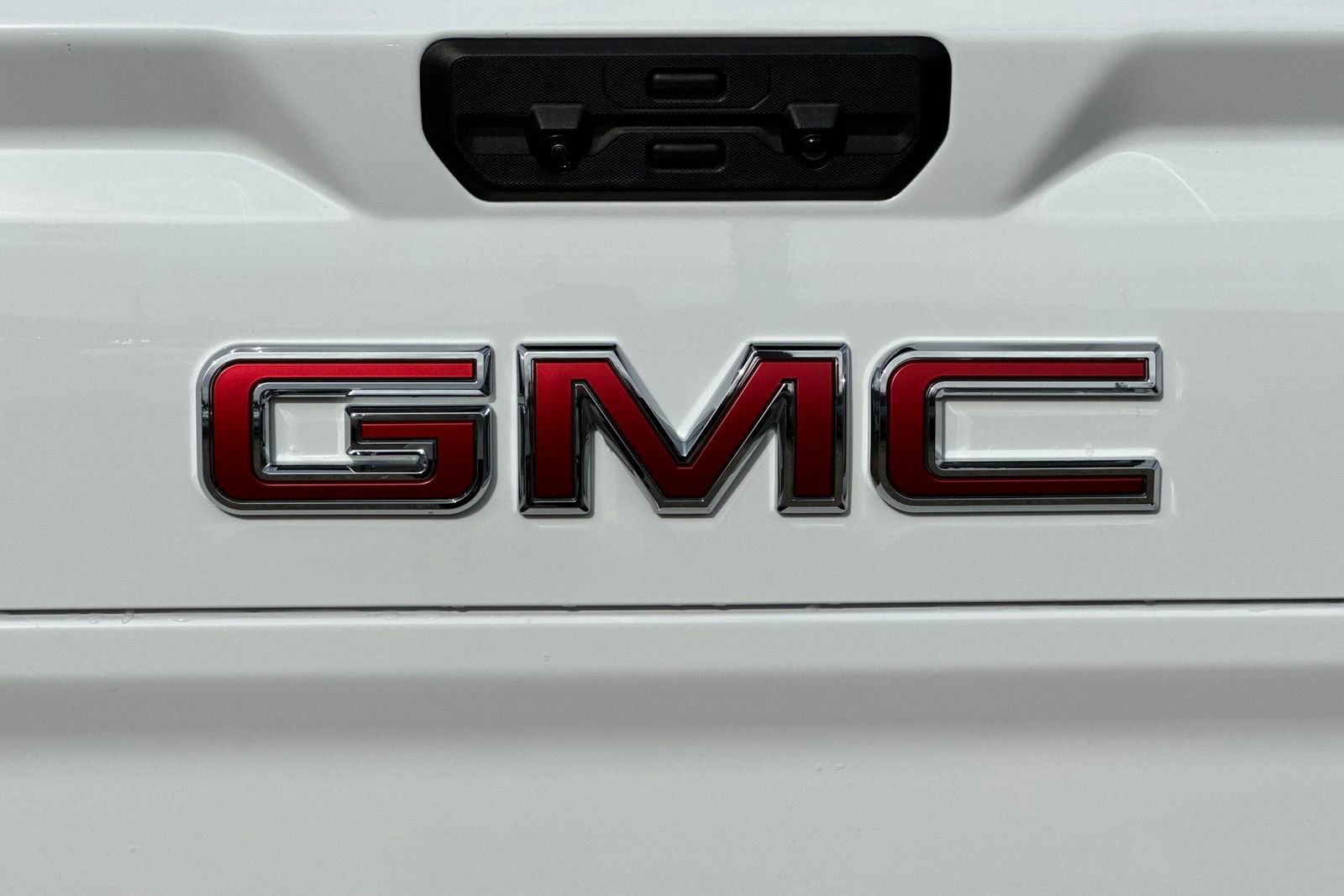 Used 2025 GMC Sierra 1500 AT4X image 39