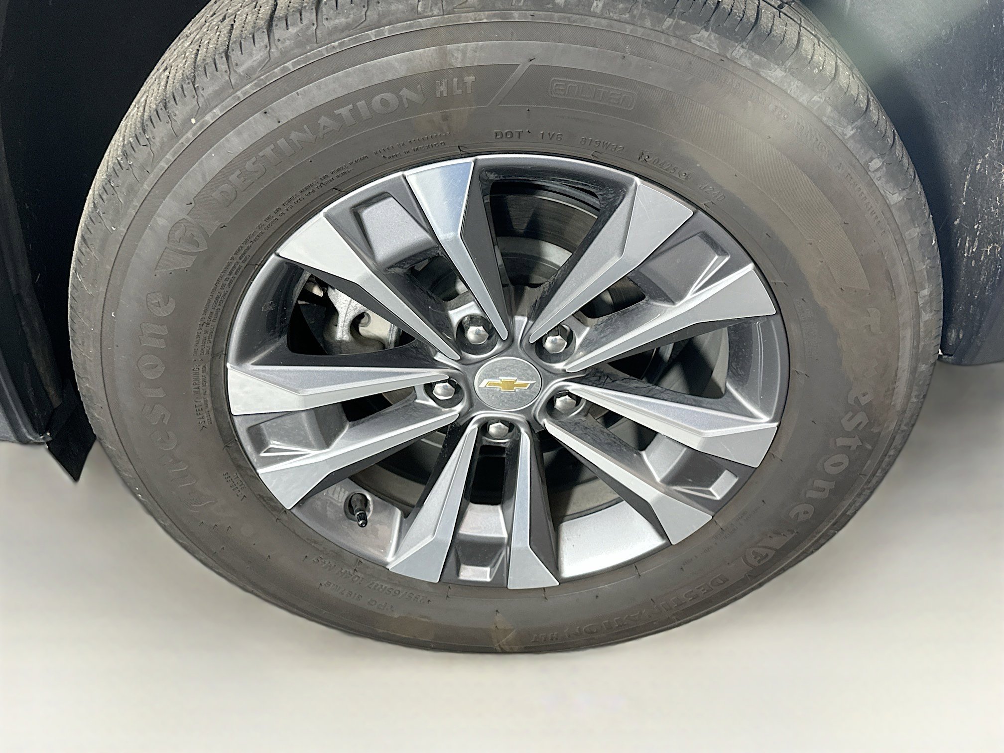 Used 2025 Chevrolet Equinox LT image 11