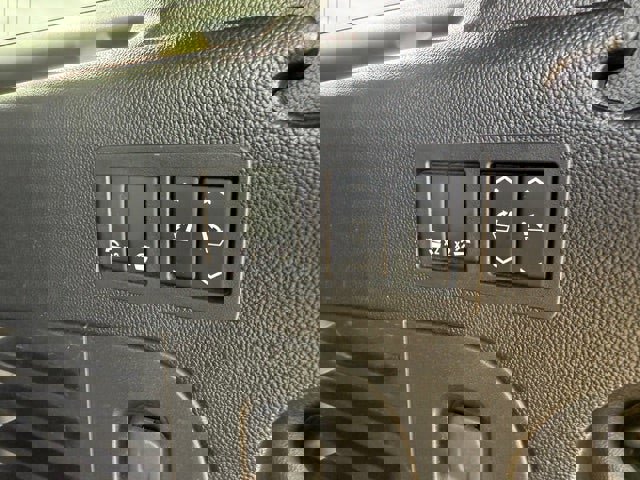 Used 2020 GMC Yukon XL Denali w/ Open Road Package image 30