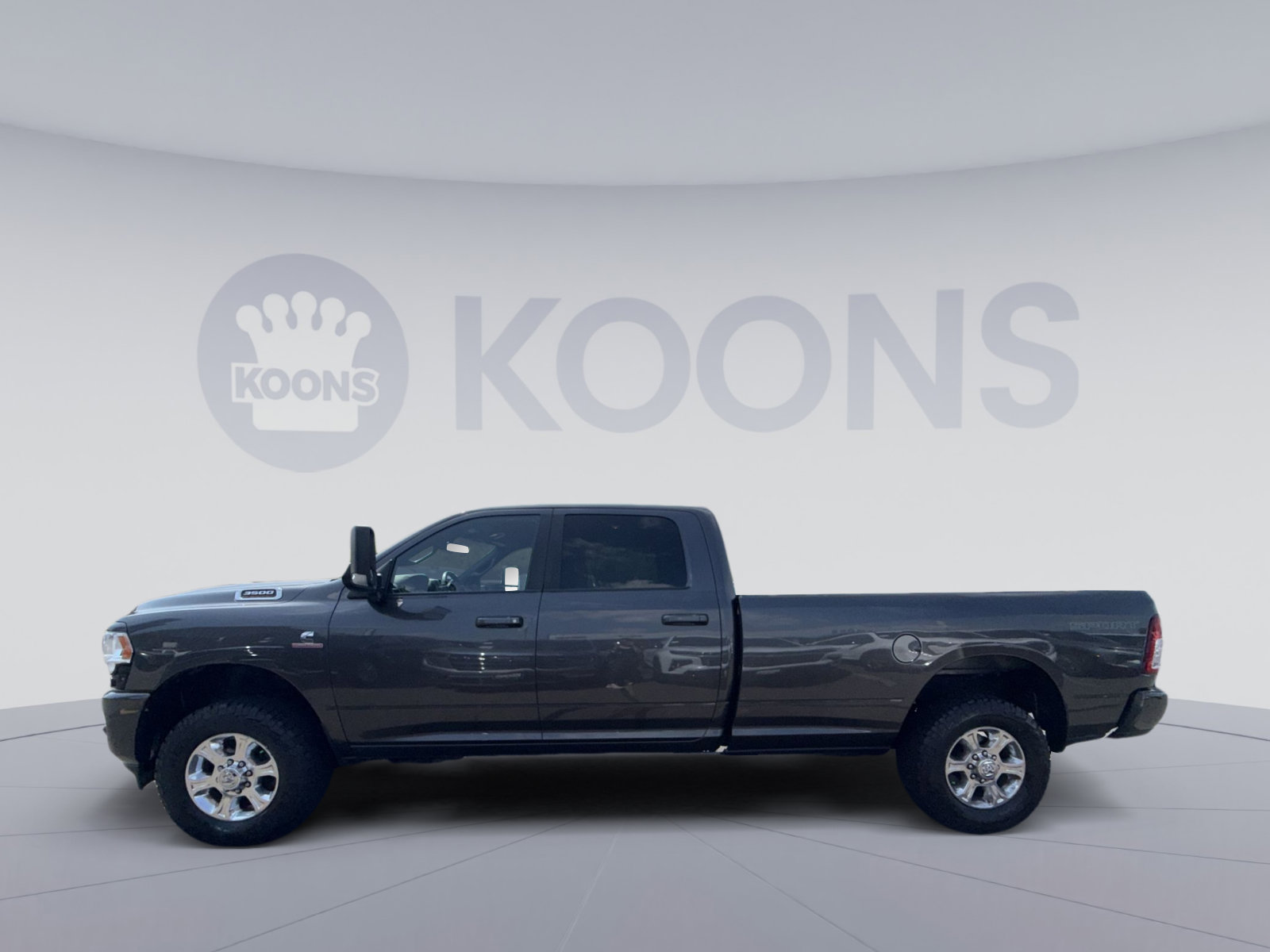 Used 2022 RAM 3500 Big Horn w/ Towing Technology Group B AWD/4WD image 2