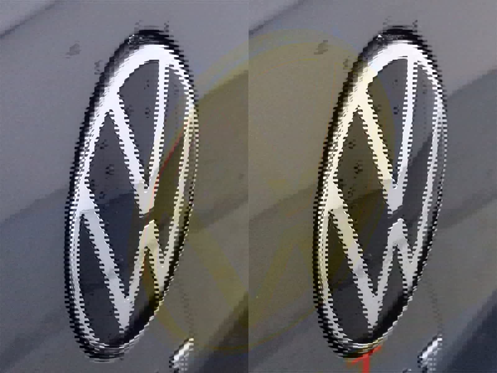 New 2025 Volkswagen GTI SE image 11