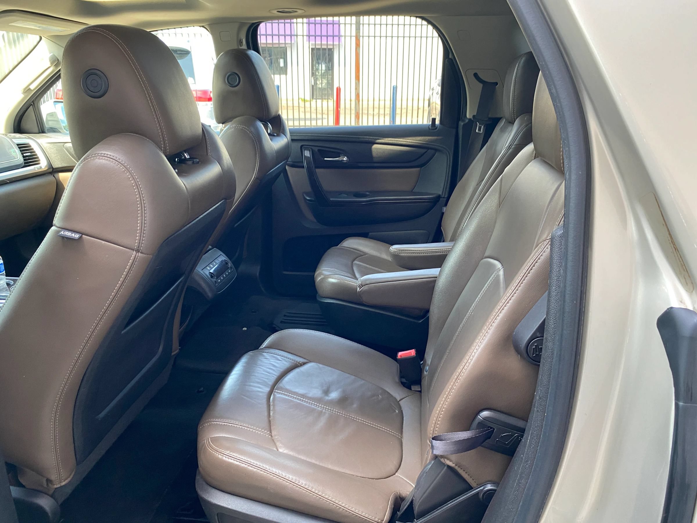 Used 2014 GMC Acadia SLT AWD/4WD image 9