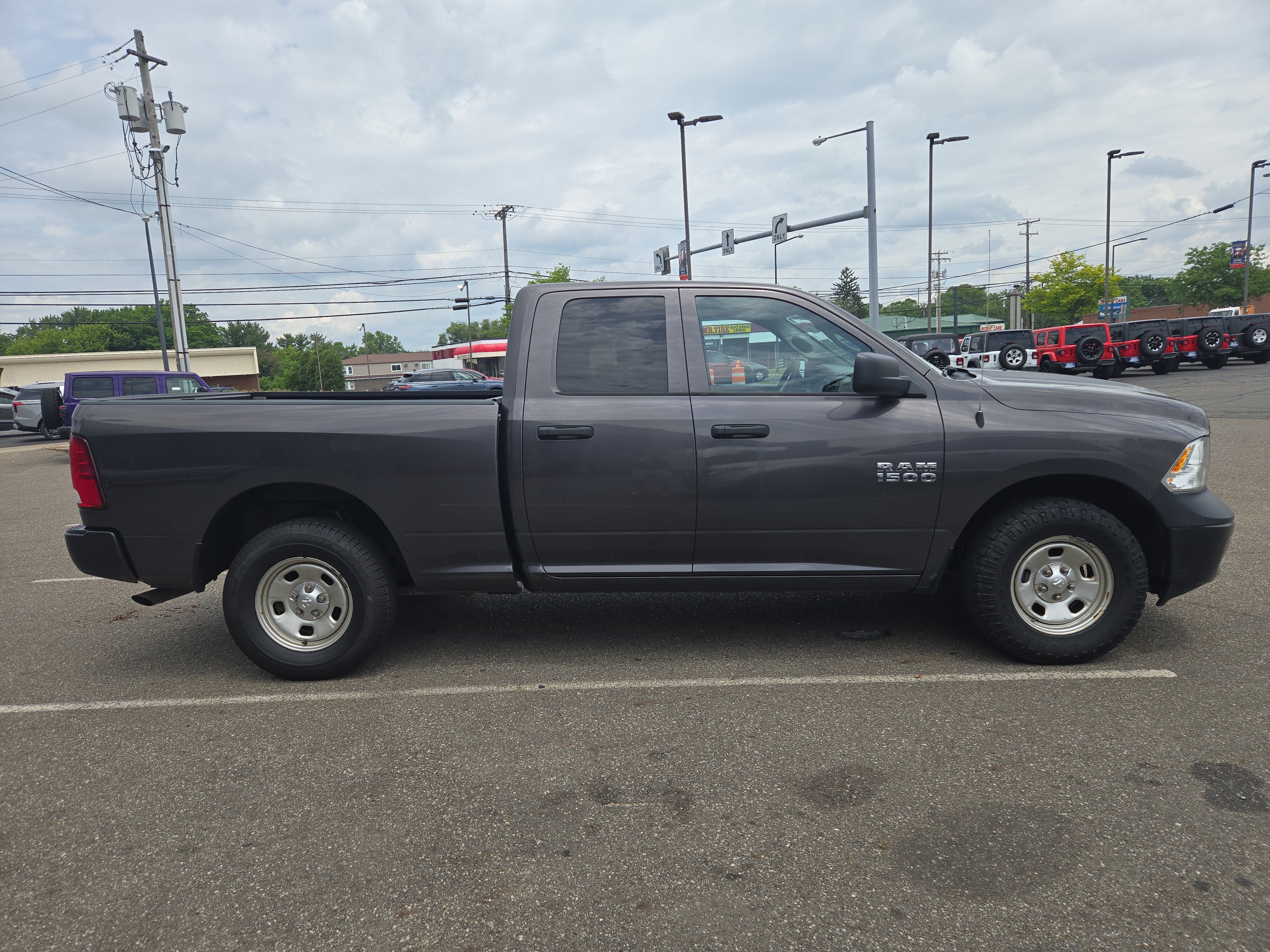Used 2018 RAM 1500 Tradesman w/ Popular Equipment Group AWD/4WD image 2
