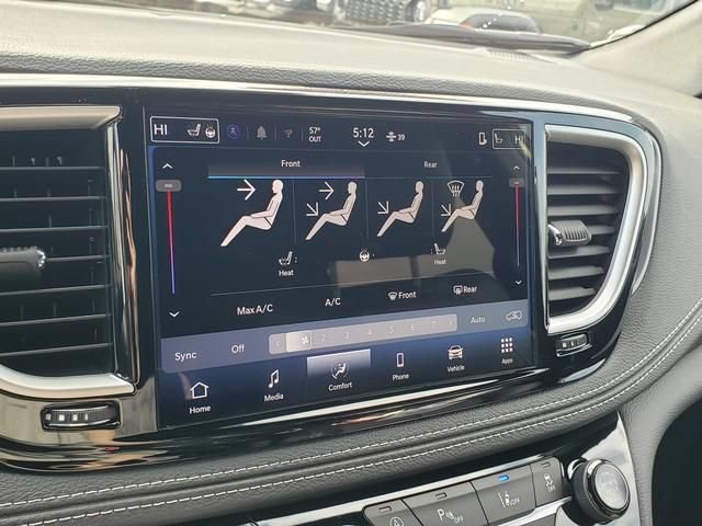 New 2026 Chrysler Pacifica Select AWD/4WD image 11