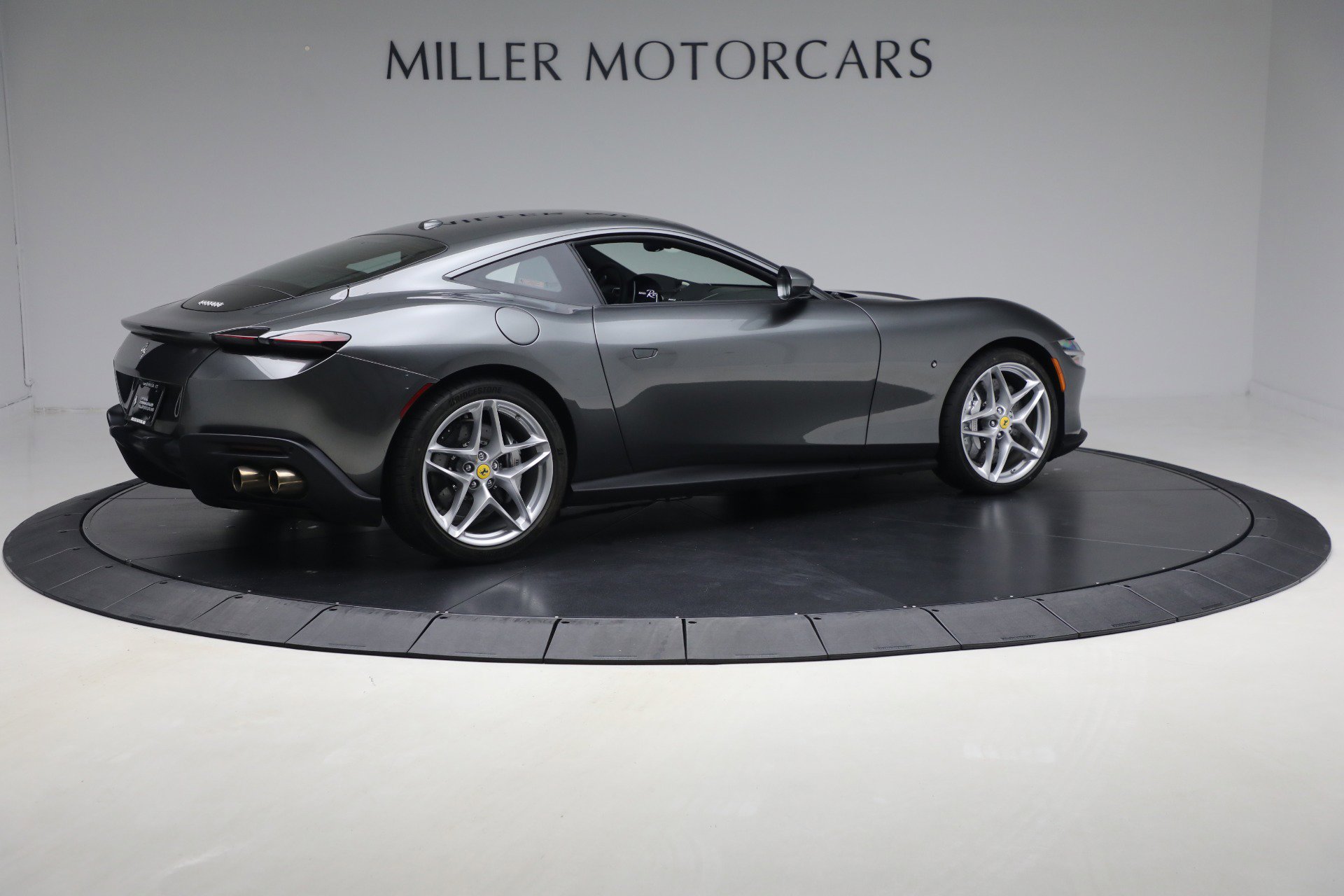 Certified 2024 Ferrari Roma image 9