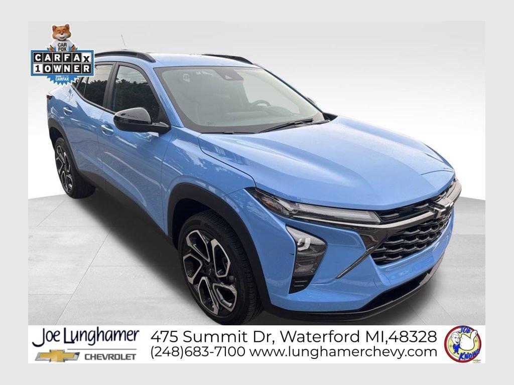 Used 2024 Chevrolet Trax RS w/ Driver Confidence Package FWD image 1