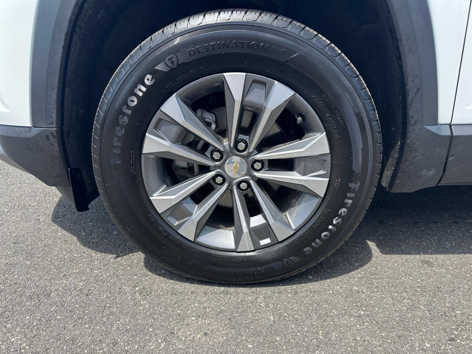 Used 2025 Chevrolet Equinox LT FWD image 30