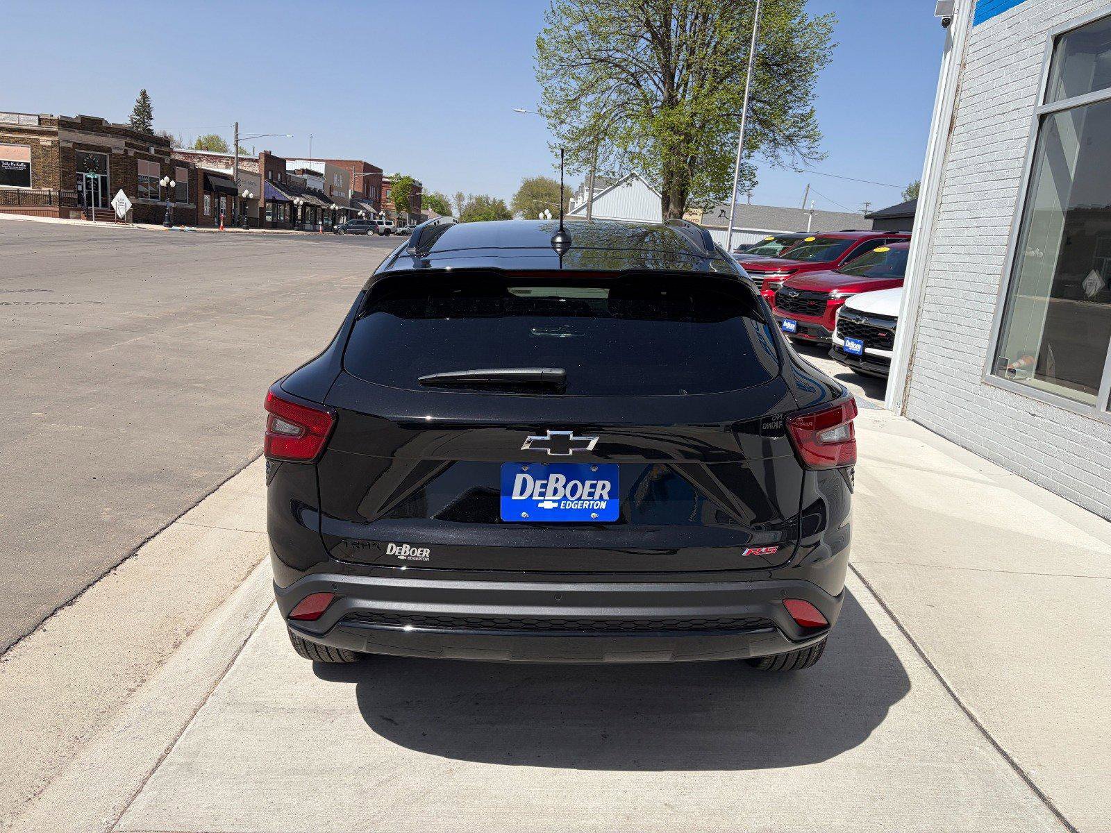 New 2026 Chevrolet Trax RS w/ Driver Confidence Package FWD image 4