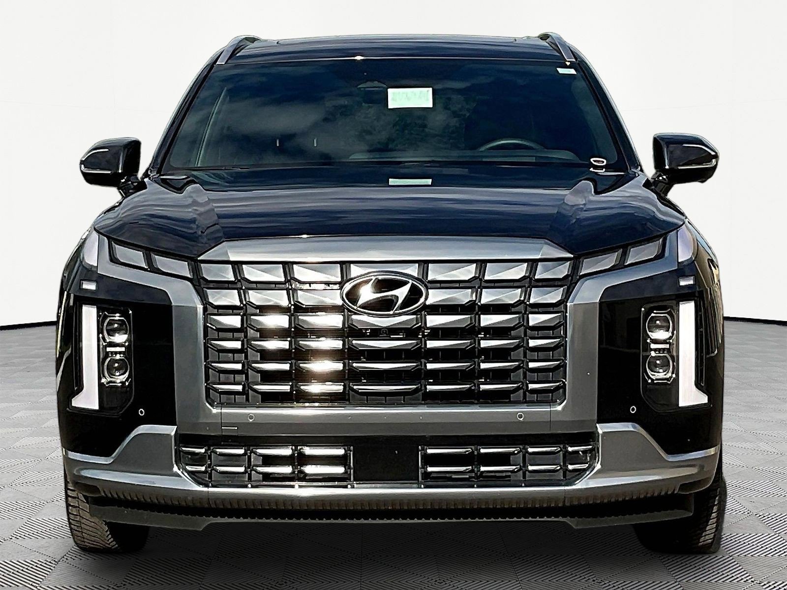 Used 2023 Hyundai Palisade Calligraphy w/ Cargo Package AWD/4WD image 2