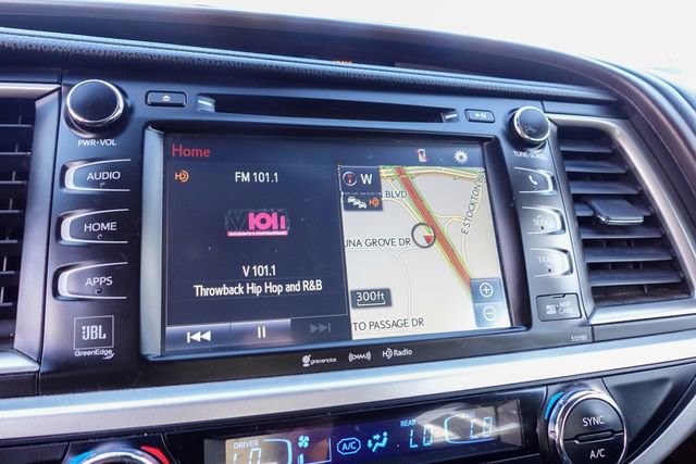 Used 2018 Toyota Highlander Limited Platinum image 19