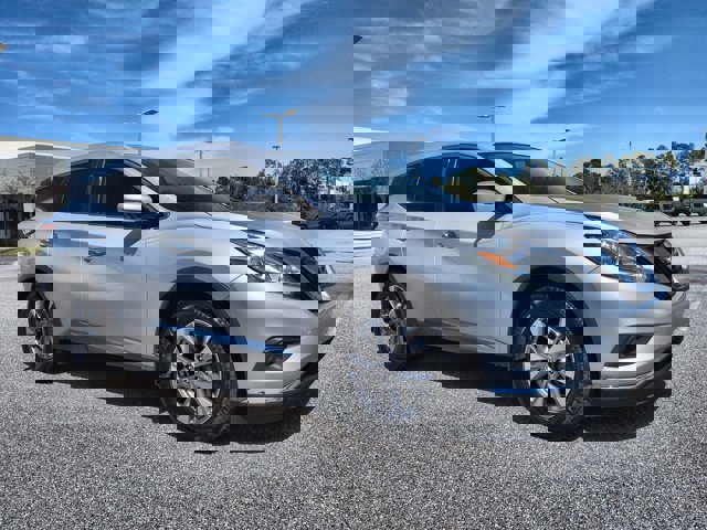 Used 2017 Nissan Murano SL w/ SL Technology Package image 3