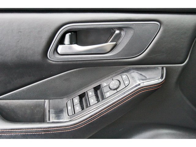Used 2025 Nissan Rogue SV AWD/4WD image 21