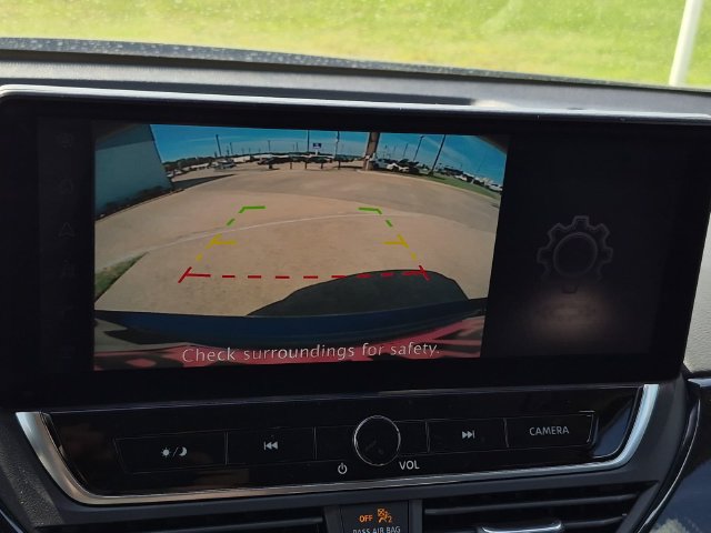Used 2024 Nissan Altima 2.5 SR w/ SR Premium Package FWD image 36