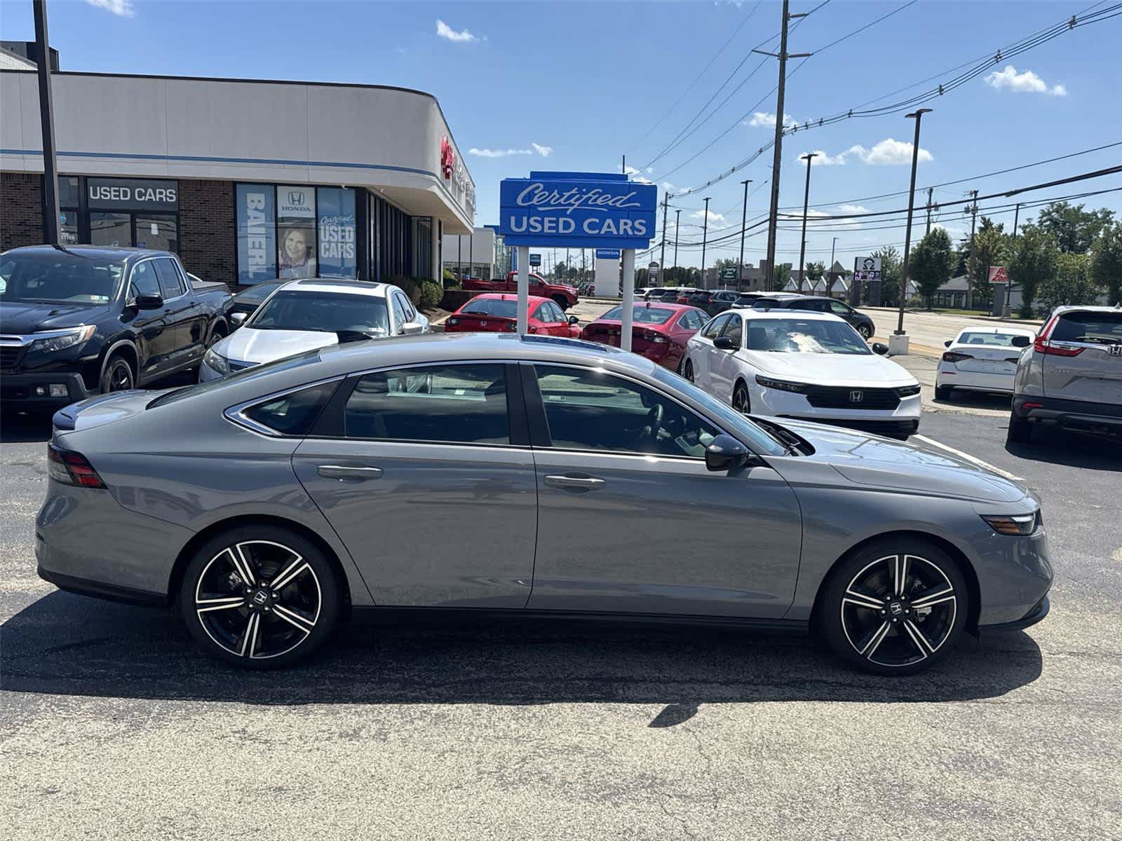 Used 2025 Honda Accord Sport image 6