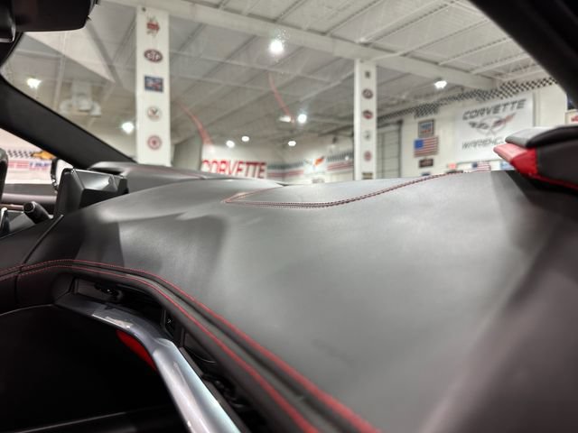 Used 2021 Chevrolet Corvette Stingray Premium Conv w/ Z51 Performance Package RWD image 29