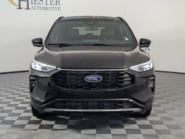 Used 2024 Ford Escape ST-Line Select w/ Tech Pack #2 image 3