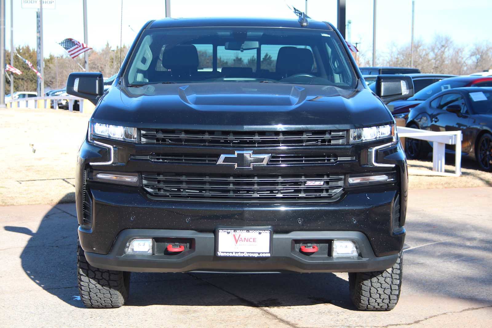 Used 2021 Chevrolet Silverado 1500 LT Trail Boss w/ Convenience Package II image 2