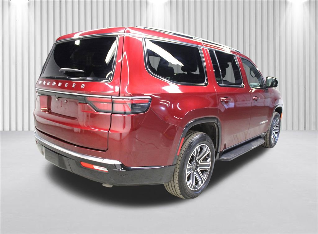 Used 2025 Jeep Wagoneer Series II image 3