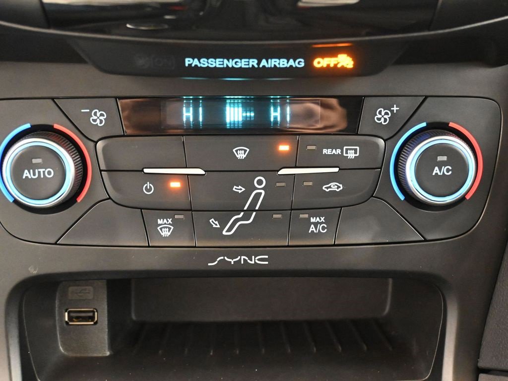 Used 2017 Ford Focus SEL image 23