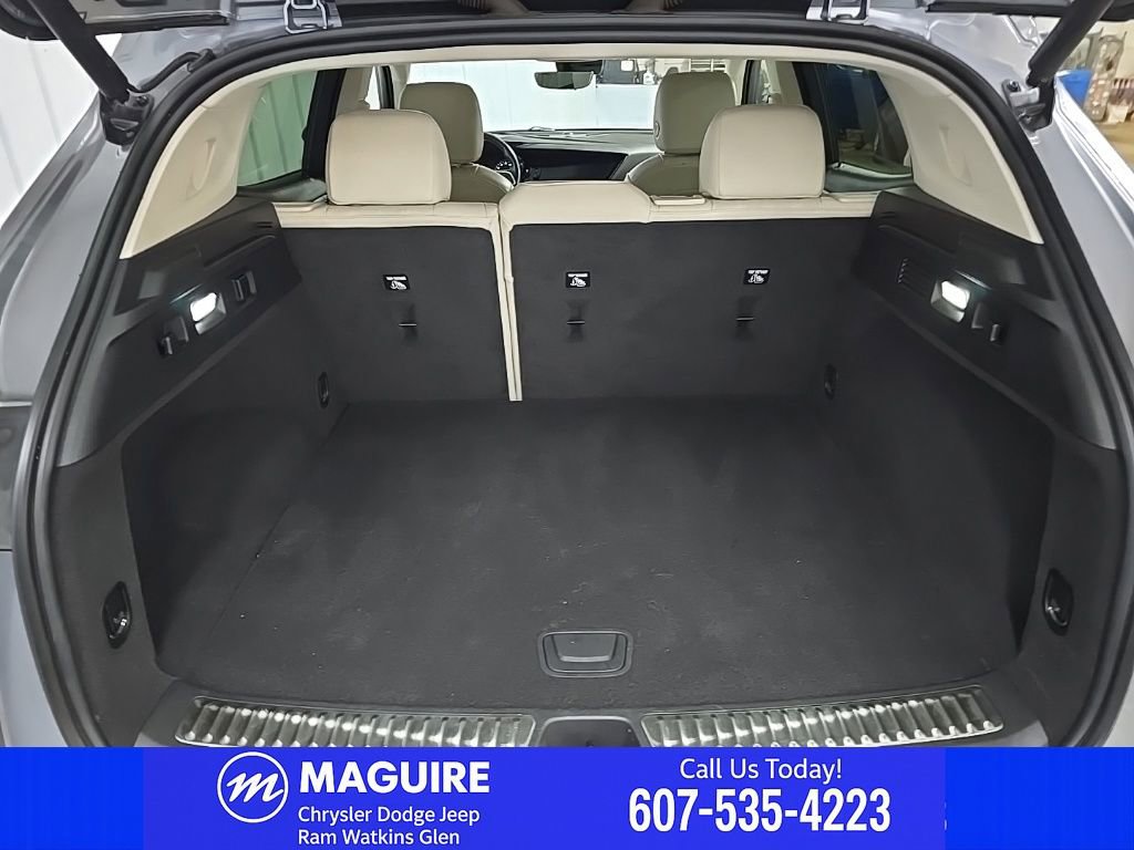 Used 2021 Buick Envision Avenir w/ Technology Package II FWD image 15